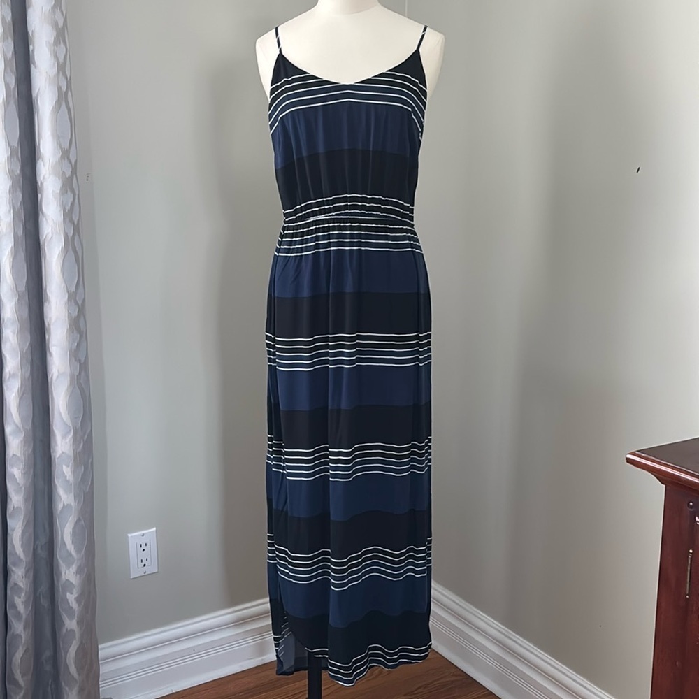 Old Navy Striped Spaghetti Strap Maxi Dress Size M
